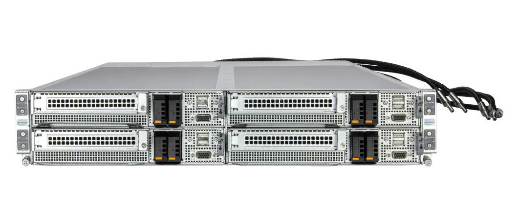 Supermicro анонсувала багатовузлові сервери FlexTwin з рідинним охолодженням